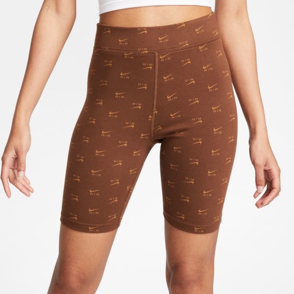 Nike Women's Chocolate Brown Bike Shorts - Picture 1 of 4